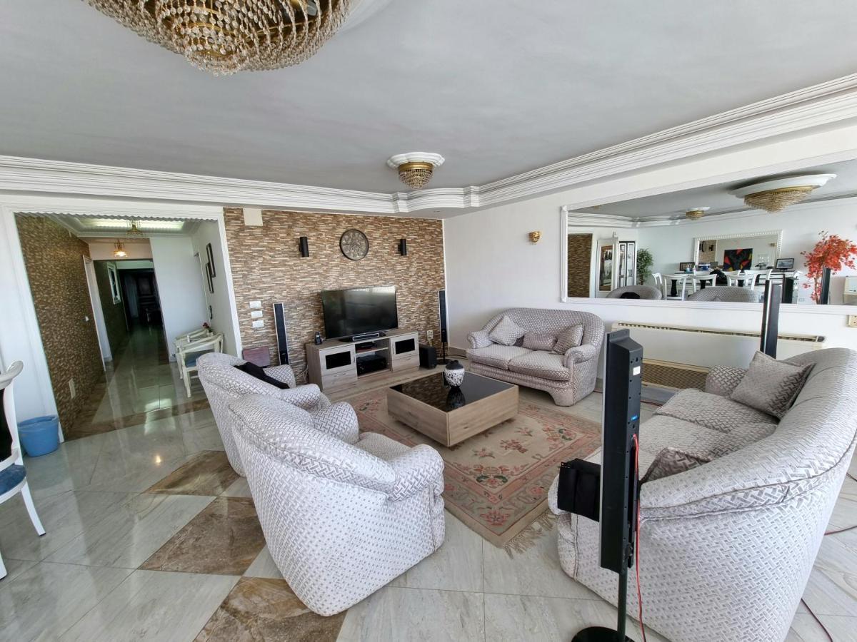 Amazing Nile View And Pyramids Apartment Kaherah Luaran gambar